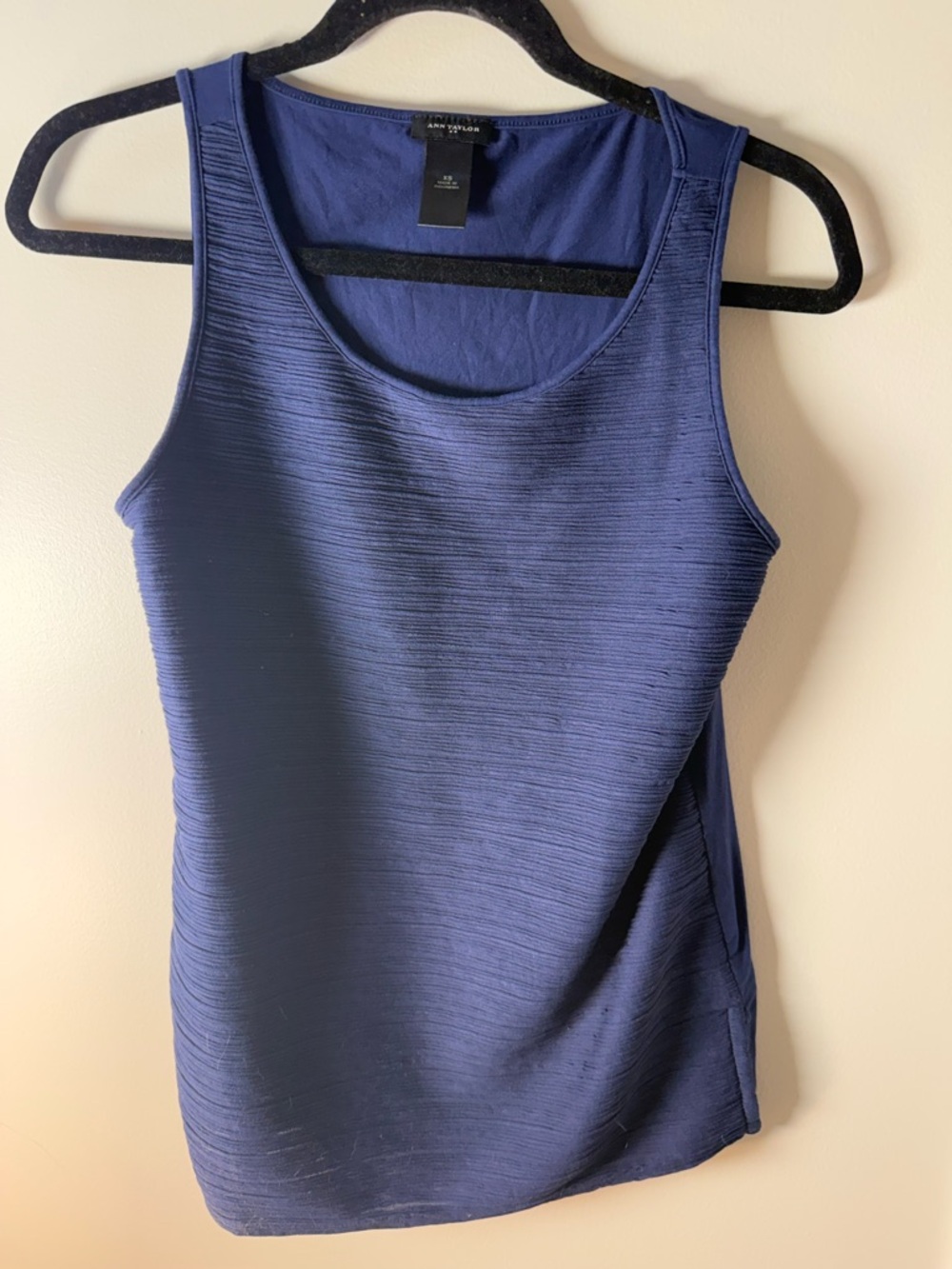 Ann Taylor Deep Navy Textured Scoop Neck Tank